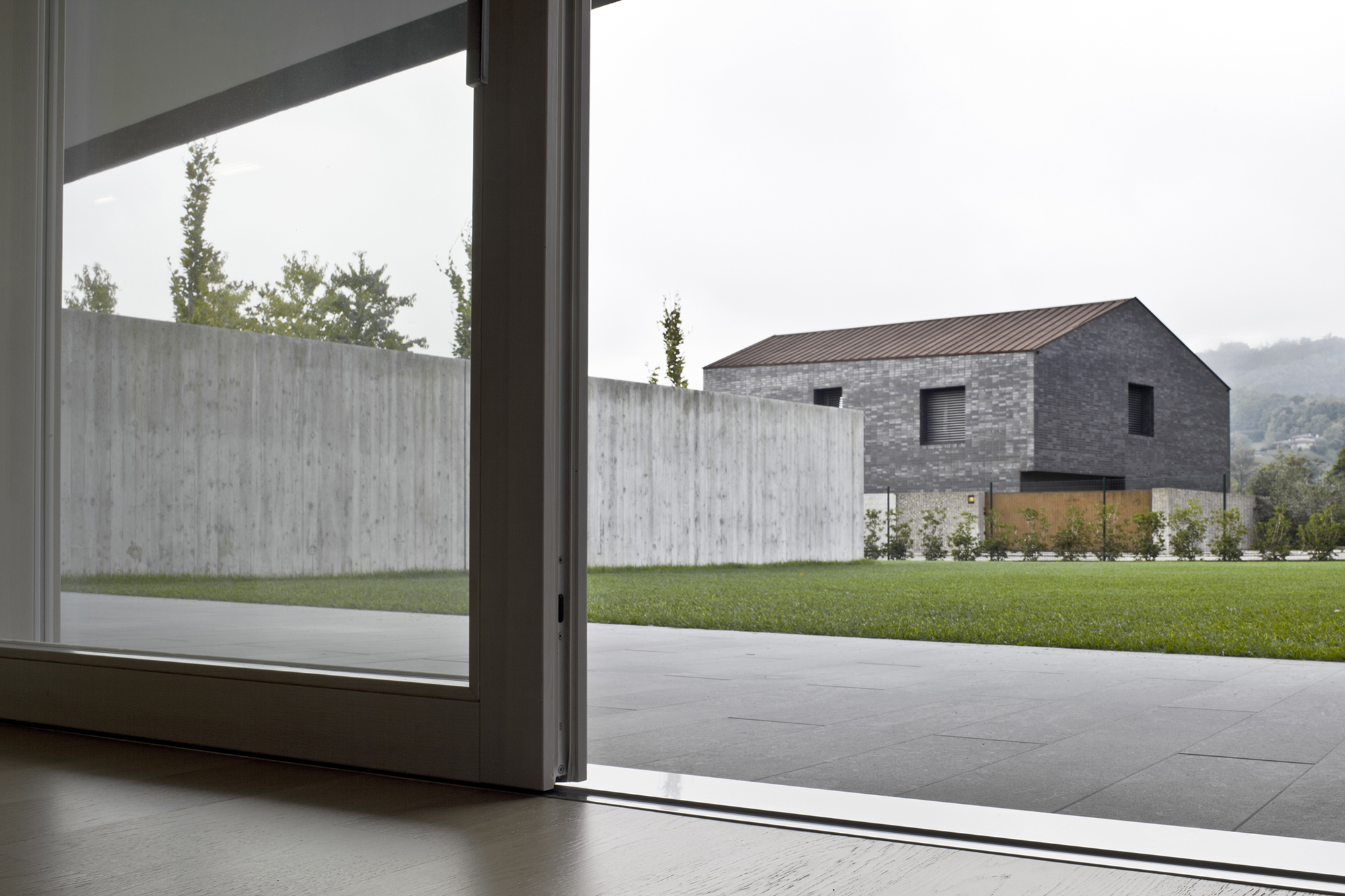 Carretta Serramenti realizzazione finestre in legno e alluminio per abitazioni e contract a zanè vicenza veneto italia agevolazione barriere architettoniche